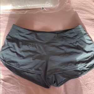 Lululemon 4 inch speed up short - green